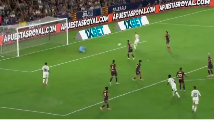 De no creer: el insólito gol errado de Franco Mastantuono abajo del arco en Real Madrid vs. Levante