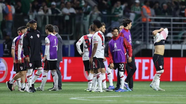 El plantel de River lamenta la eliminación en la Copa Libertadores.