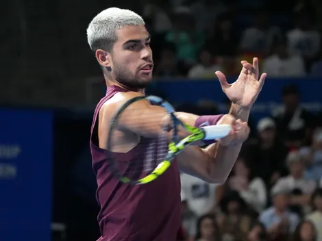 Carlos Alcaraz derrotó a Sebastián Báez y comenzó con el pie derecho el ATP de Tokio