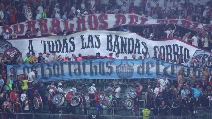 En la tribuna visitante del Allianz Parque también estuvieron Los Borrachos del Tablón.