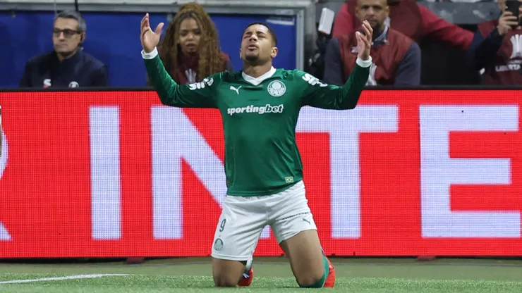 Vitor Roque