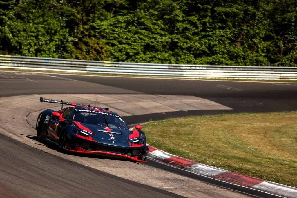 Verstappen se subirá a una Ferrari 296 GT3 para correr en Nurburgring.