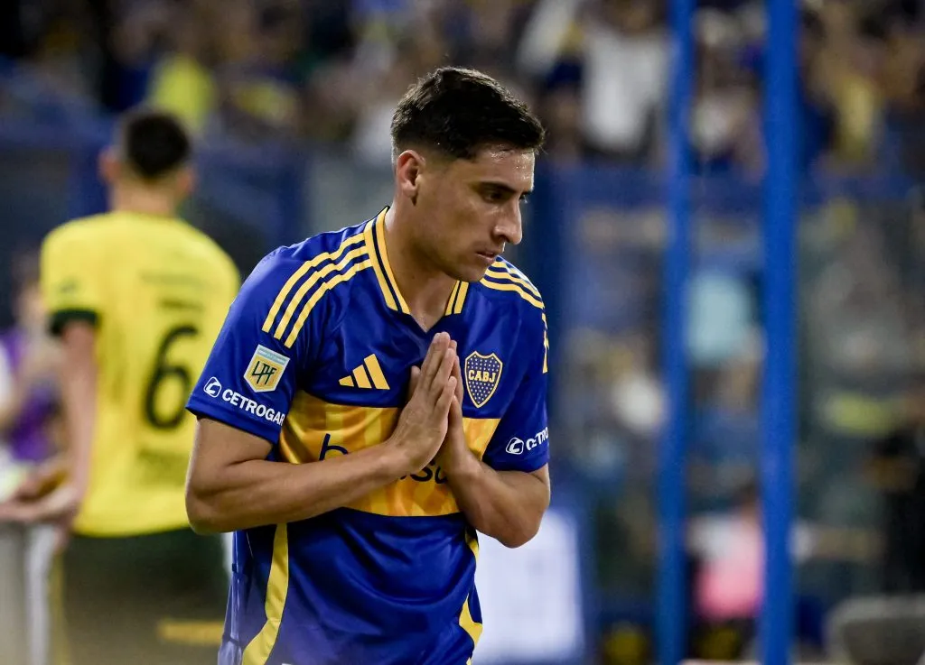 Miguel Merentiel tras convertirle un gol a Defensa y Justicia para Boca, en el último encuentro. (Getty Images)