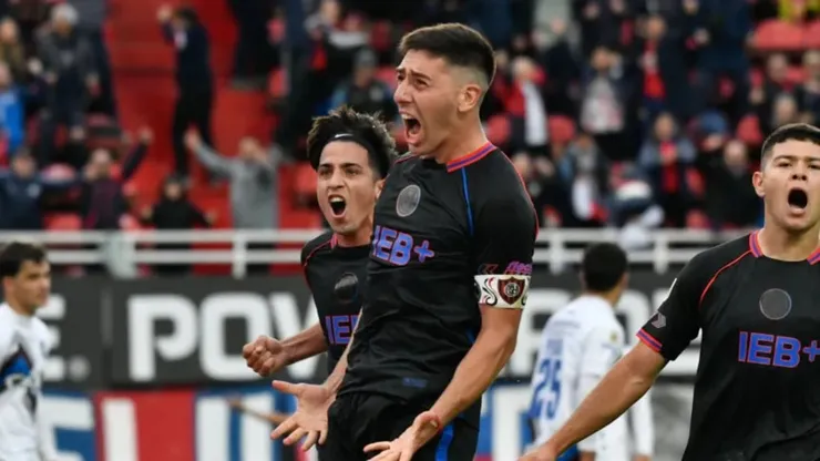 Gastón Hernández, defensor de San Lorenzo, autor del gol ante Godoy Cruz.