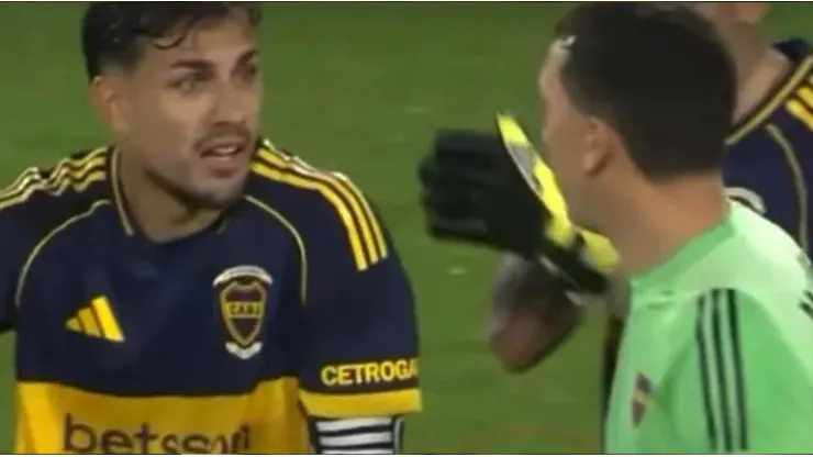 El momento del cruce entre Paredes y Marchesín.