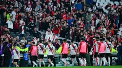 River se retira silbado y reprobado por sus hinchas tras caer con Riestra.