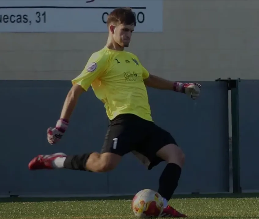 Raúl Ramírez, arquero de 19 años que falleció en las últimas horas. (Foto: Colindres en Instagram)