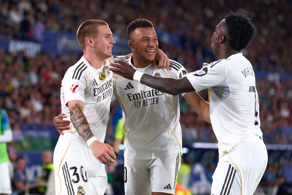Las estrellas de Real Madrid creen que Mastantuono debe conservar su lugar como titular. (Foto de Getty).