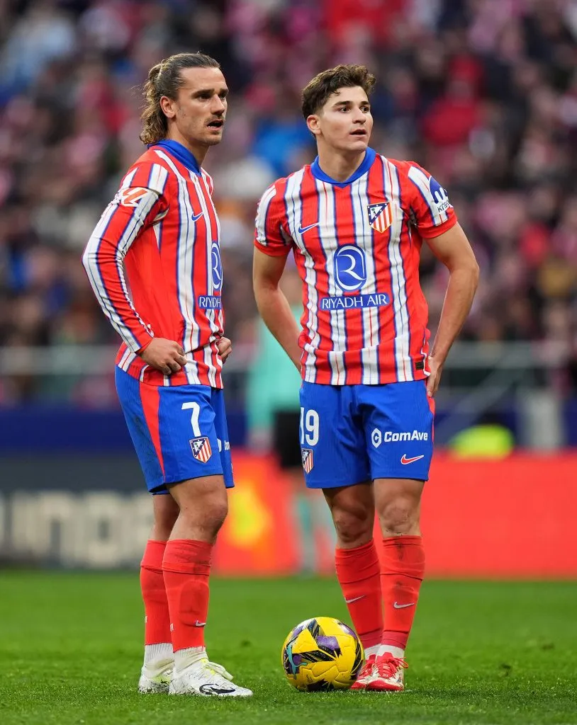 Julián Álvarez volverá a compartir el ataque con Antoine Griezmann. (Foto de Getty).