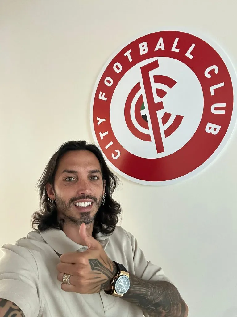 Schelotto firmó esta semana con el Dubai City FC.
