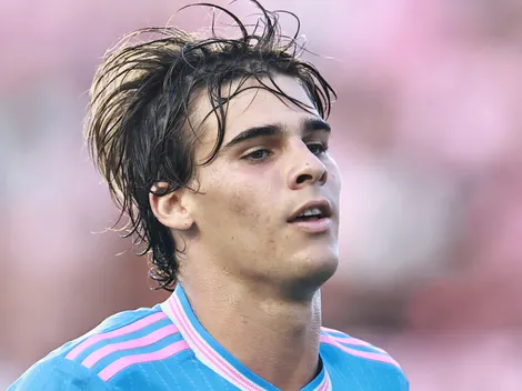 Eligió otra selección por Argentina, se peleó con Javier Mascherano y es la máxima figura del Mundial Sub 20