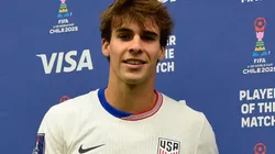 El jugador de padres argentinos marcó tres goles en el estreno de Estados Unidos.