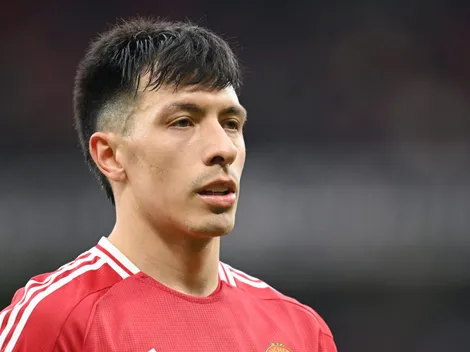 Mientras Lisandro Martínez se recupera de su lesión, Manchester United cerró el fichaje de un defensor colombiano 10 años menor