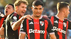 Maximiliano Salas en la celebración de su gol ante Racing por Copa Argentina.