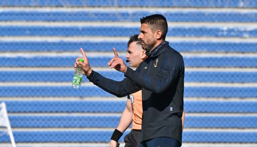 El equipo de Trípodi terminó primero en la zona B de la Reválida.