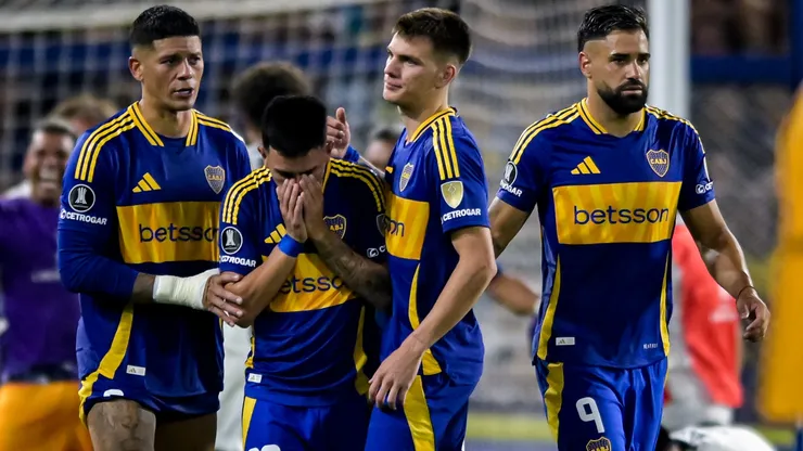 Alan Velasco lamenta su penal errado ante Alianza Lima.