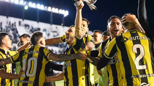 Deportivo Madryn, uno de los finalistas por el ascenso.