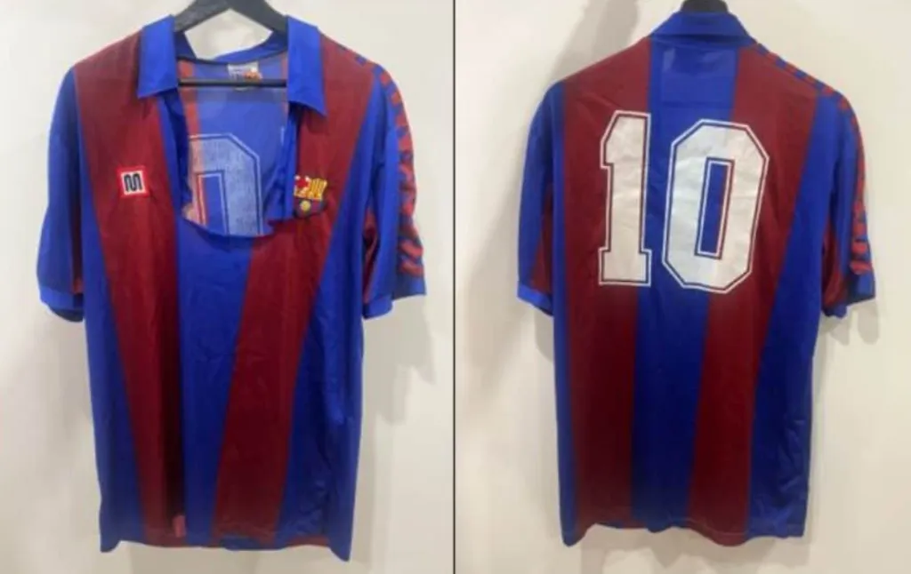 La camiseta que usó Maradona en la Final de la Copa del Rey 1984.