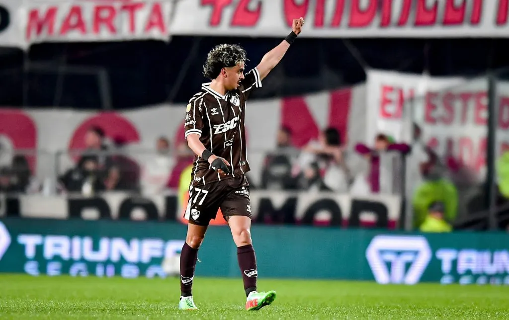 Ronaldo Martínez, el delantero por el que pretende avanzar Racing tras la lesión de Torres.