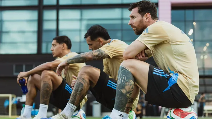 El equipo que conduce Lionel Scaloni continúa preparándose en Miami.