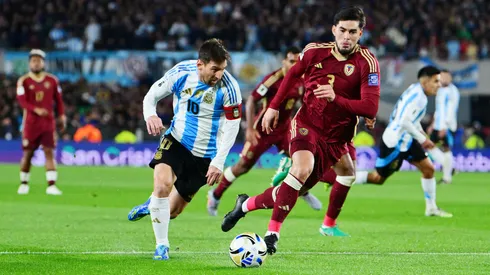 ¿Juega Messi contra Venezuela? La presencia del 10 en el choque ante la Vinotinto es una de las dudas que mantiene el CT de la Selección Argentina.