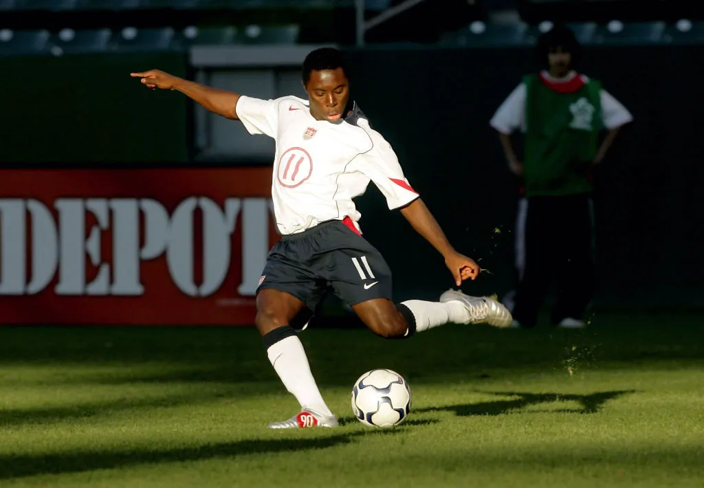 Freddy Adu en el Mundial Sub 20 de 2005 con Estados Unidos.