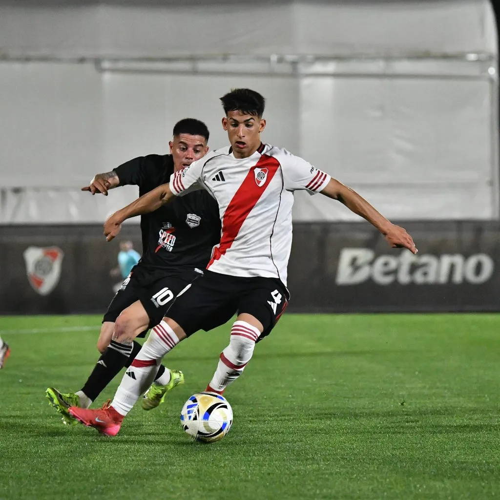 Agustín Obregón, lateral y volante de la Reserva de River. (Prensa River).