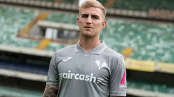 Nicolás Valentini con la camiseta de Hellas Verona.