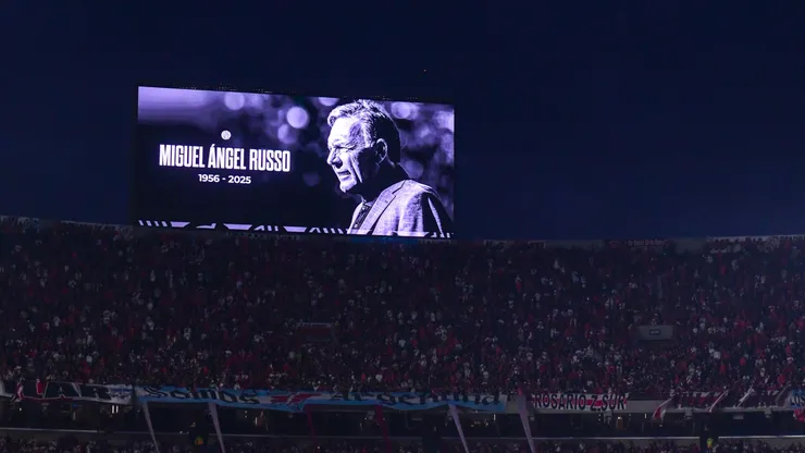 El minuto de silencio por Russo en River.