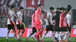 River fue reprobado por todo el Monumental tras la derrota ante Sarmiento.