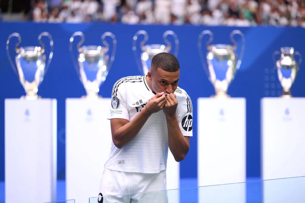 Kylian Mbappé durante su presentación como nuevo jugador de Real Madrid. (Getty Images)