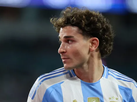 Barcelona iría por Vlahović y se olvidaría de Julián Álvarez