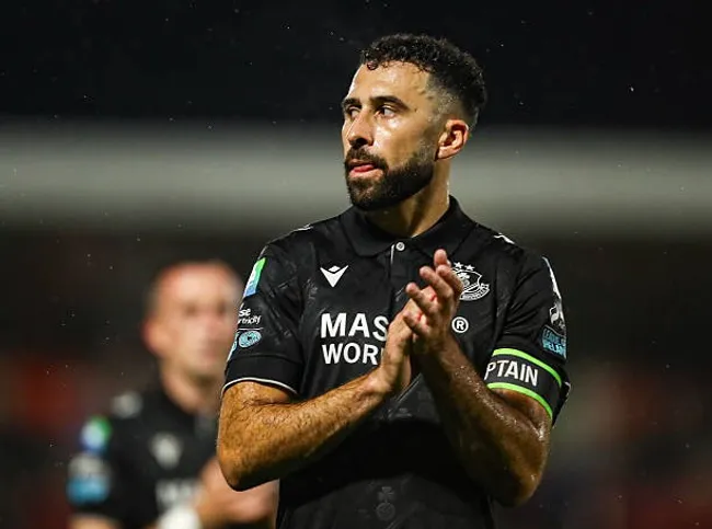 Roberto Lopes es capitán del Shamrock, máximo campeón de Irlanda con 21 títulos.