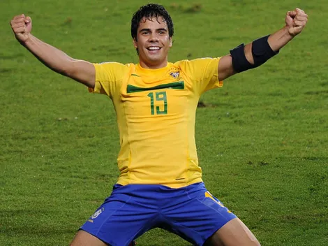 Fue campeón del Mundial sub 20 como figura, ganó una Libertadores y hoy juega en un equipo en el medio del Amazonas