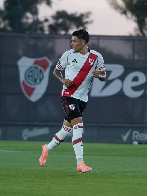 Ruberto no jugaba un partido desde febrero. (Foto de River en X).