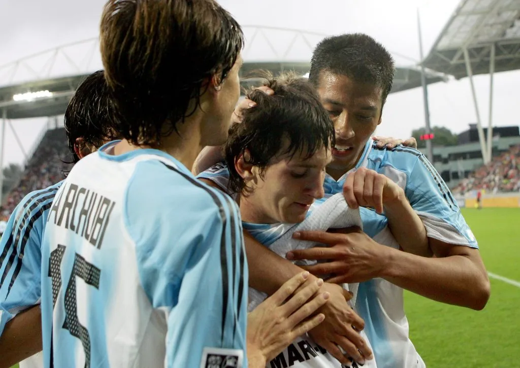 Lionel Messi en el festejo del 2 a 1 a Nigeria en la Final del Mundial Sub 20 2005.