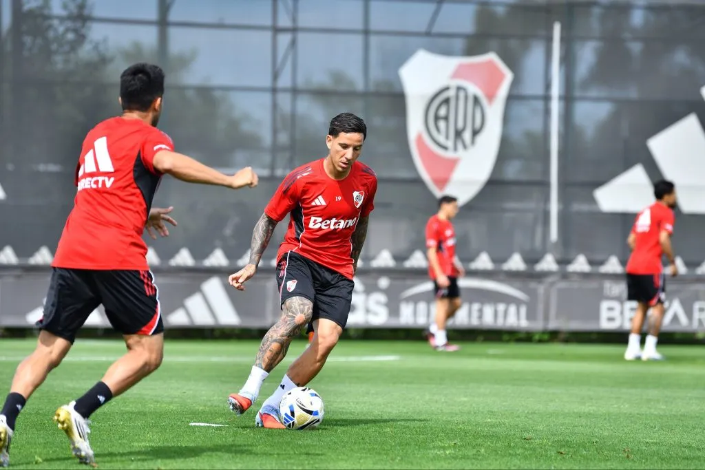 Driussi compite con Colidio por ser acompañante de Salas en el ataque. (Foto de River en X).