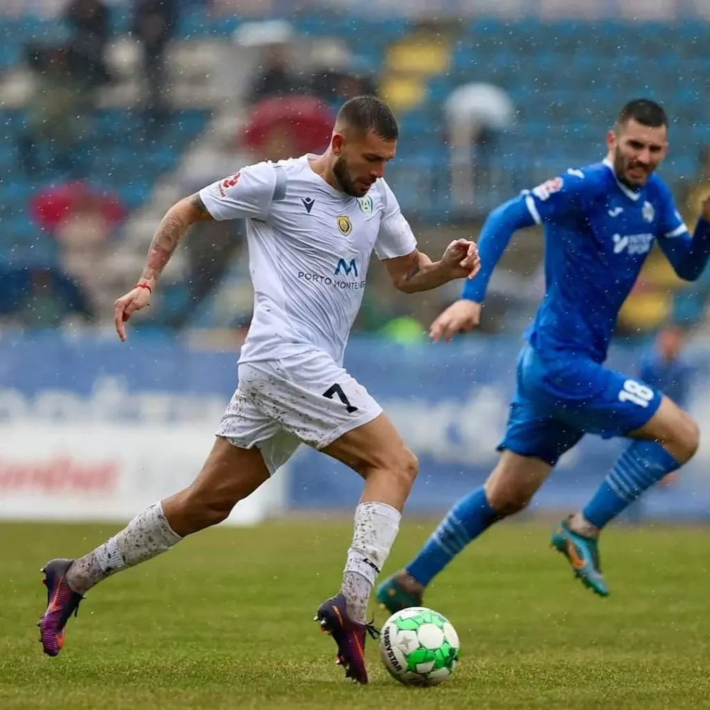 Ian Puleio en su paso por Arsenal Tivat. (Archivo personal).