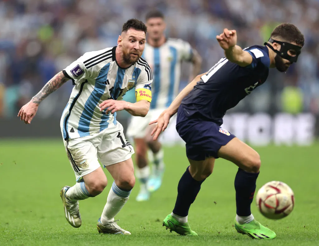 Gvardiol sufrió al mejor Messi en el Mundial 2022. (Getty)