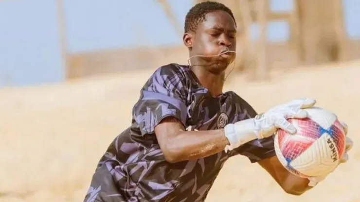 Cheikh Touré, arquero senegalés que fue hallado muerto en Ghana. (Foto: Kheuch51)
