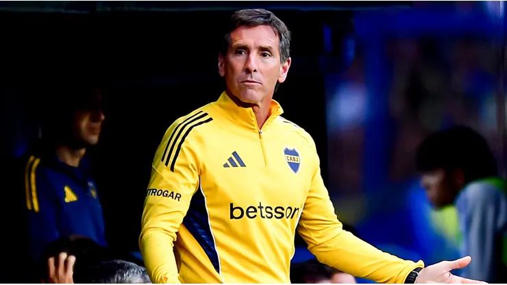 Tras quedar afuera de todo, la fuerte medida de Claudio Úbeda con el plantel de Boca