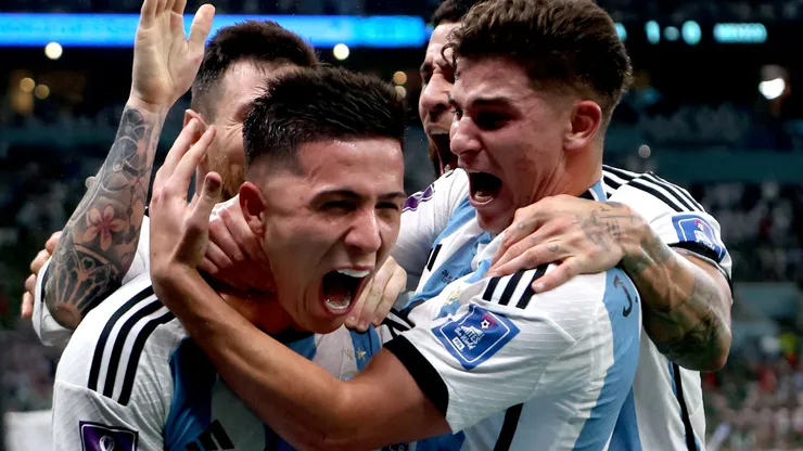Enzo Fernández y Julián Álvarez en Qatar 2022.