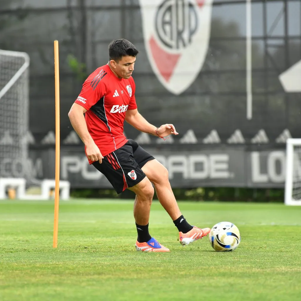Acuña alinearía como titular ante Independiente de Mendoza. (River en X).