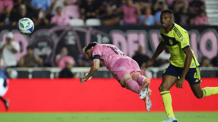 Messi abrió la cuenta ante Nashville.