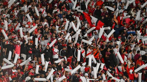 Los hinchas de River presentes en el Mario Alberto Kempes.