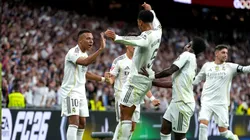Los jugadores del Real Madrid celebran ante Barcelona.