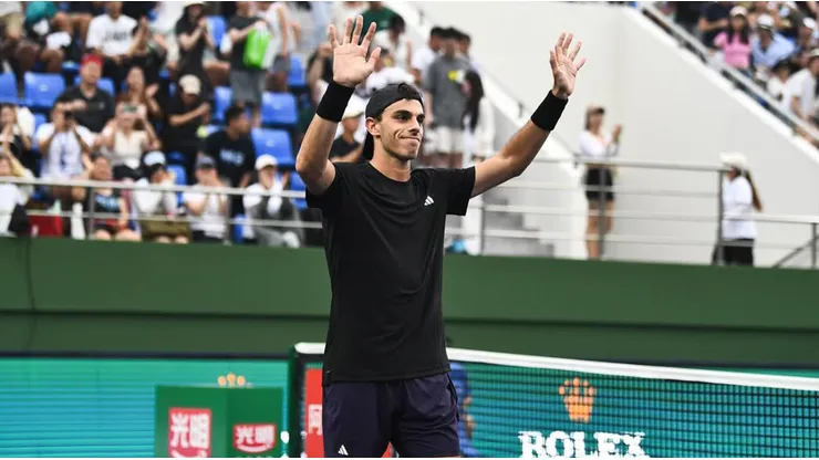 Cerúndolo comenzó el Masters 1000 de París con el pie derecho.