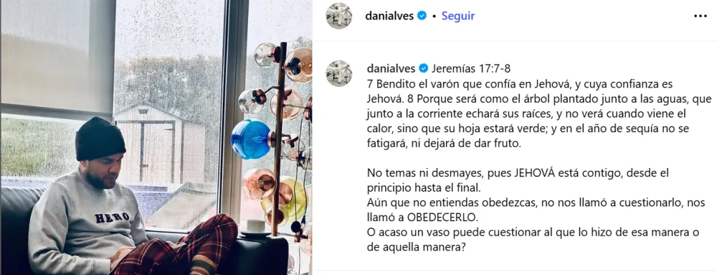 El estilo de posteos religiosos que realiza frecuentemente Dani Alves en sus redes sociales.