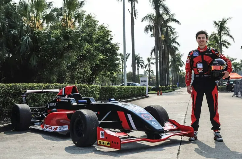 Antolín González, ex piloto español que asesinó a su padre. (Foto: @antolin_races)