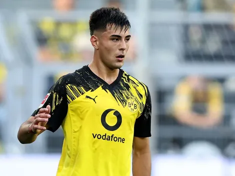Las dos realidades de Aaron Anselmino: de los elogios que ilusionan a todo Borussia Dortmund a una nueva lesión de la que preocuparse